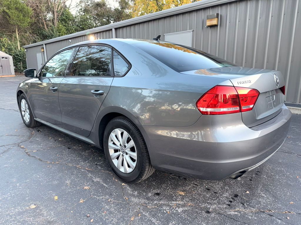 2014 Volkswagen Passat S PZEV photo