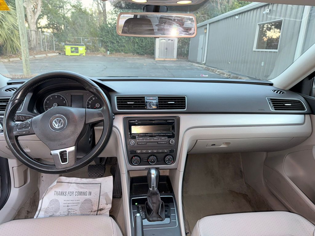2014 Volkswagen Passat S PZEV photo