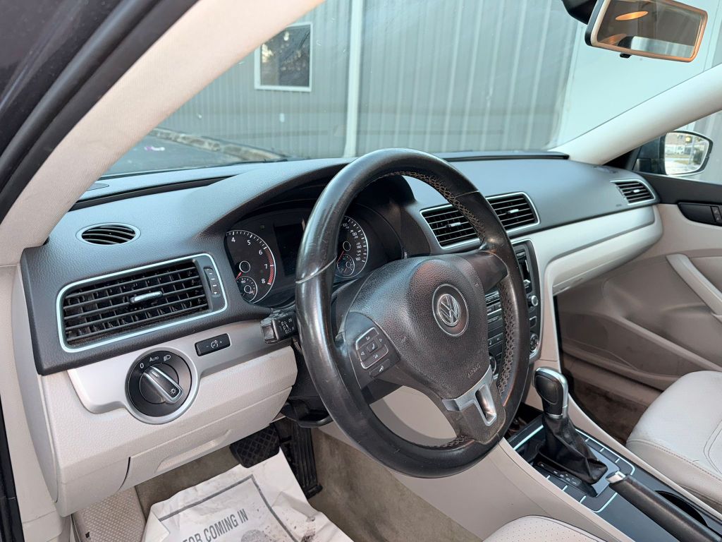 2014 Volkswagen Passat S PZEV photo