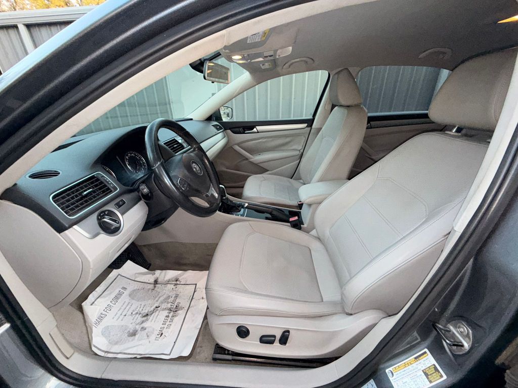 2014 Volkswagen Passat S PZEV photo