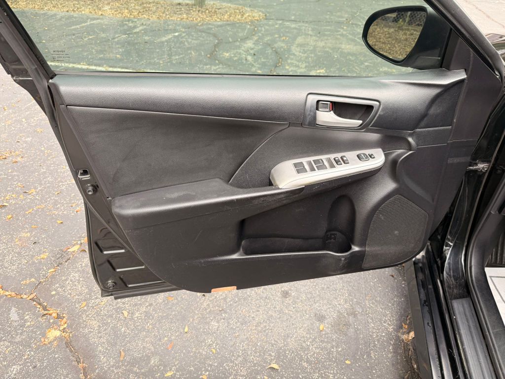2014 Toyota Camry L photo