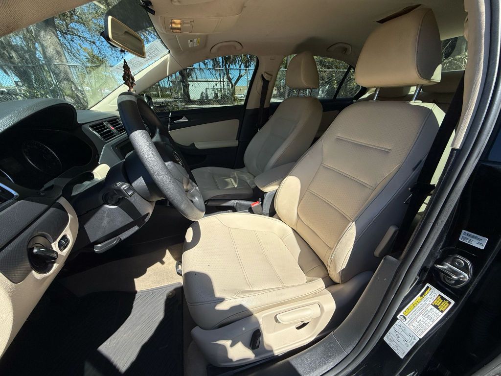 2014 Volkswagen Jetta SE photo