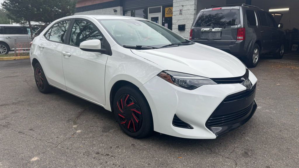 2017 Toyota Corolla LE photo