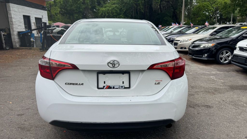 2017 Toyota Corolla LE photo