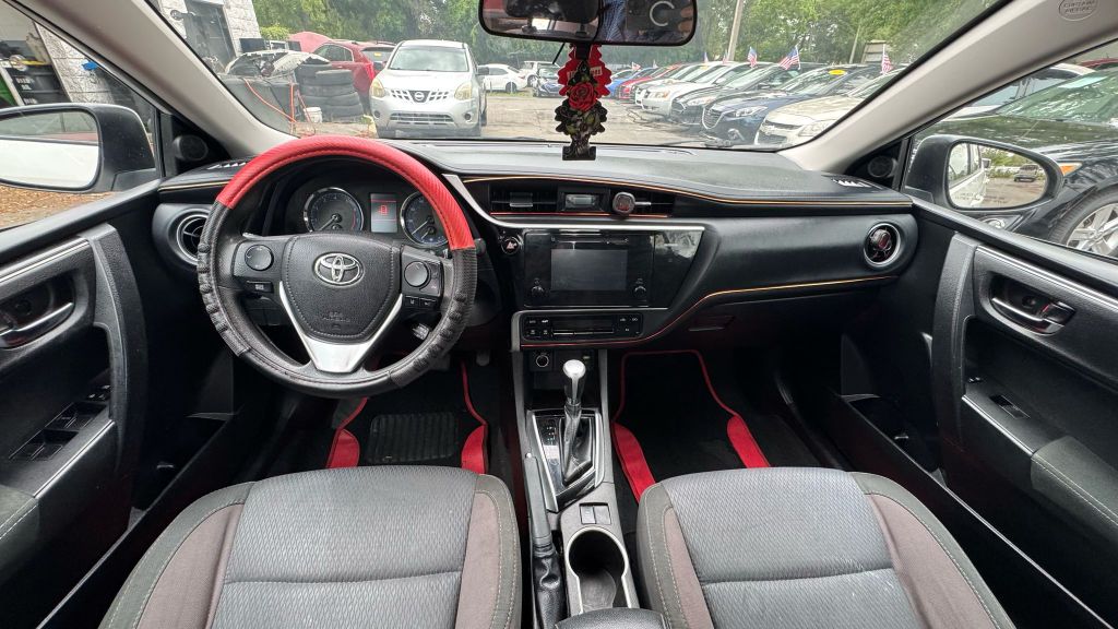2017 Toyota Corolla LE photo