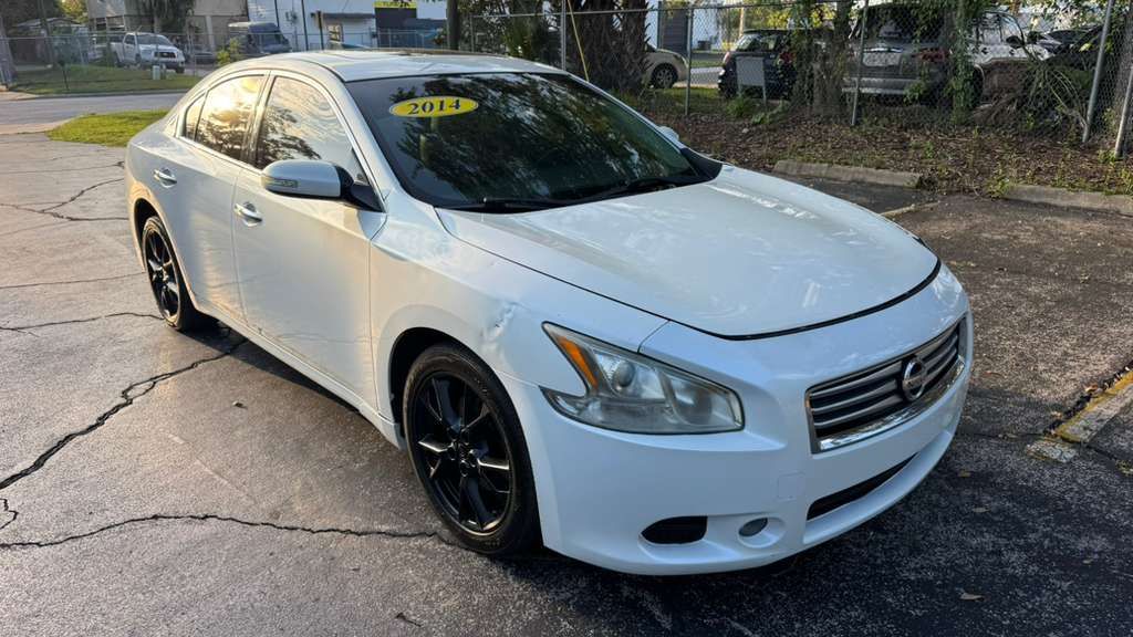 2014 Nissan Maxima - $5,990