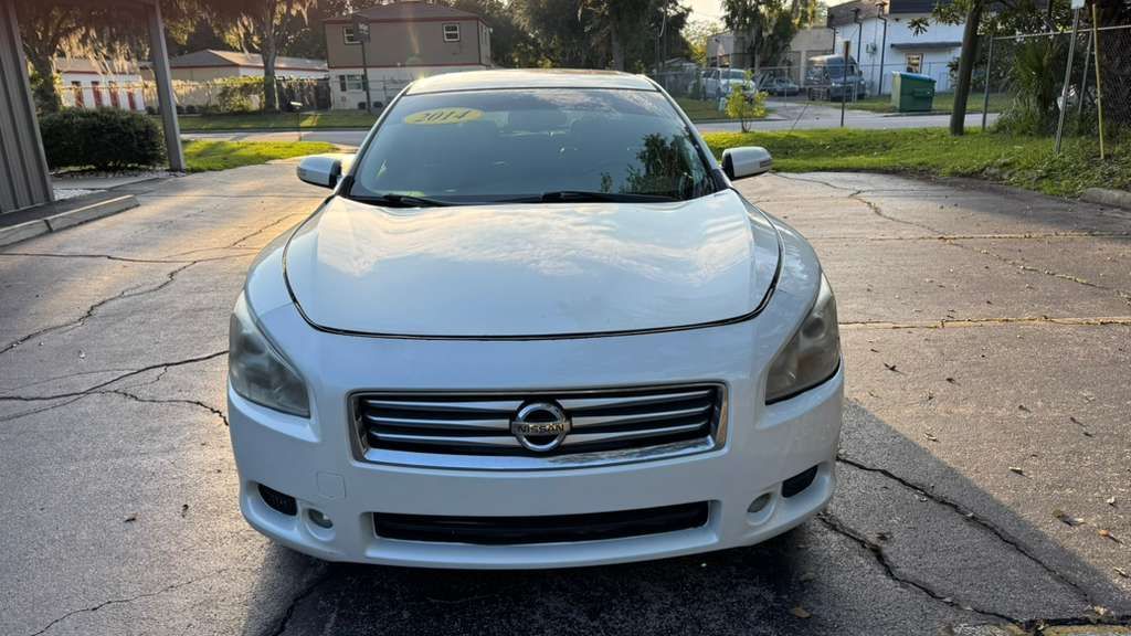 2014 Nissan Maxima - $5,990