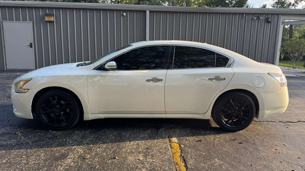 2014 Nissan Maxima - $5,990