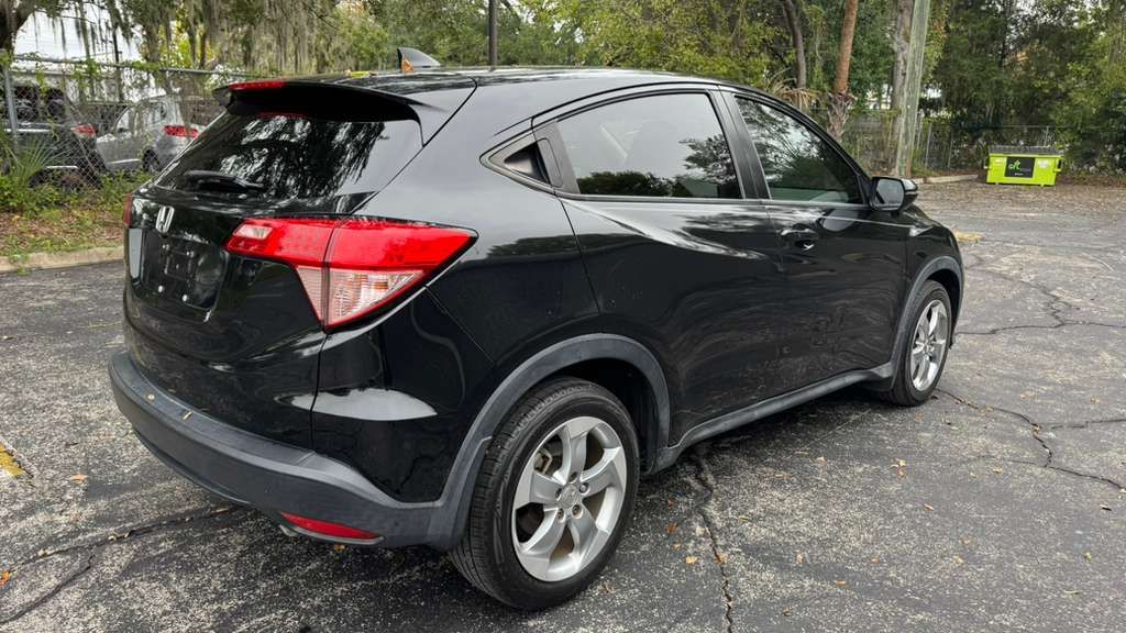 2017 Honda HR-V - $7,450