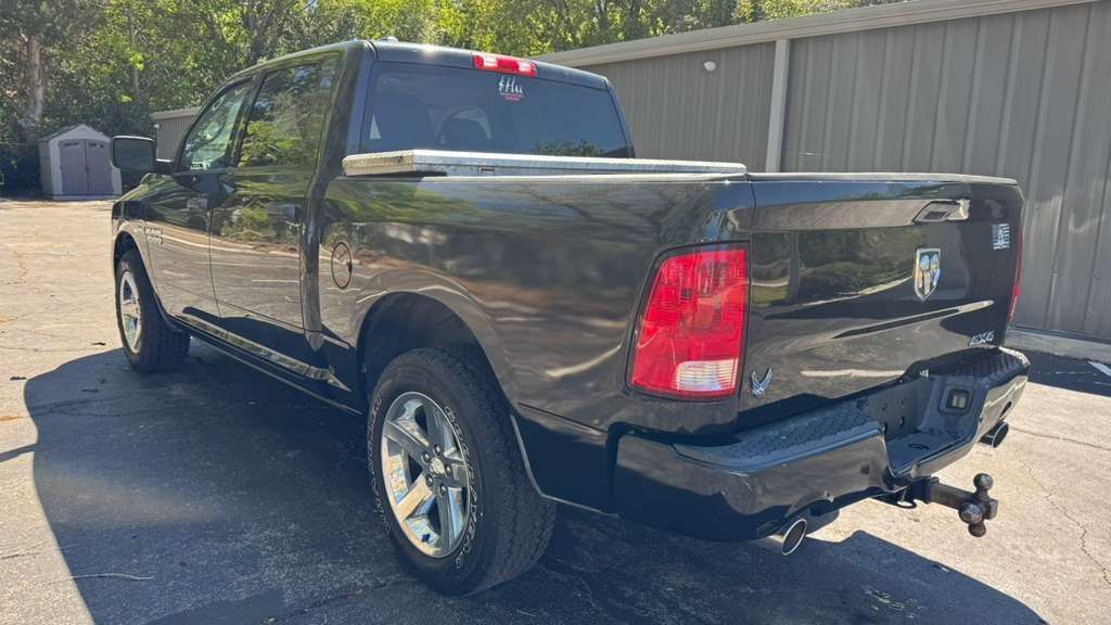 2015 Ram 1500 - $15,990