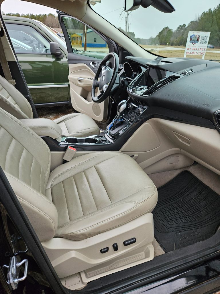 2016 Ford Escape Titanium photo