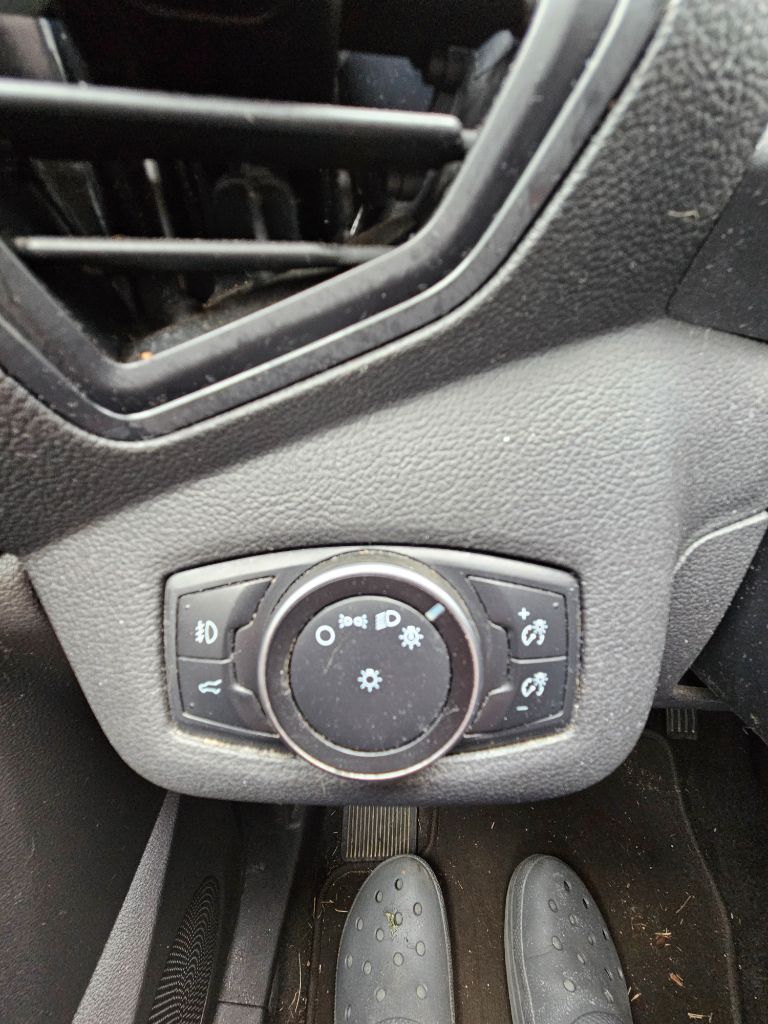 2017 Ford Escape SE photo