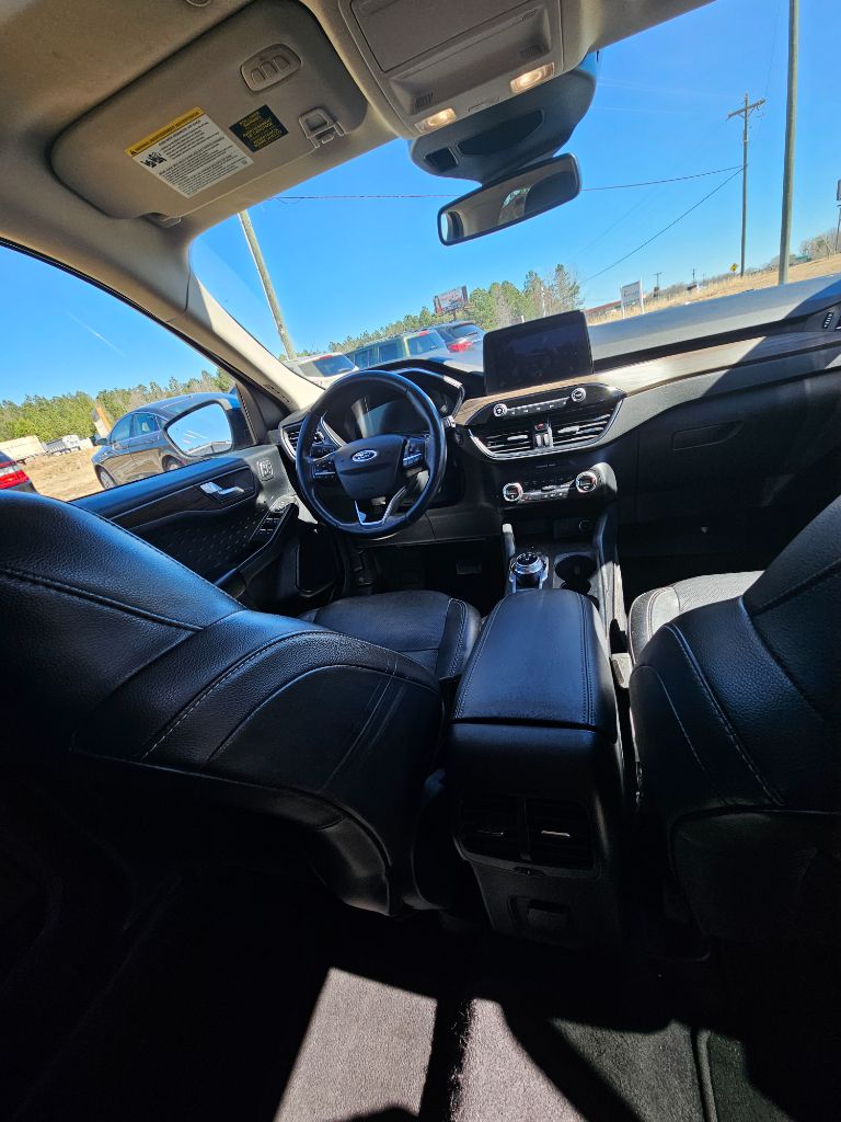 2020 Ford Escape Titanium photo