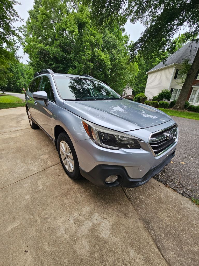 2018 Subaru Outback - $13,750