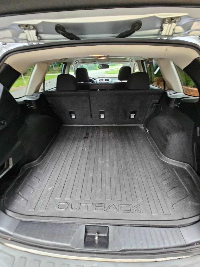 2018 Subaru Outback - $13,750