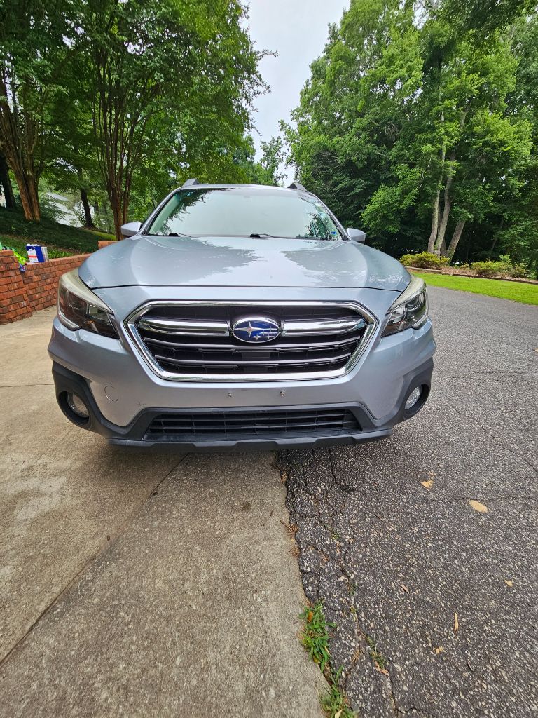2018 Subaru Outback - $13,750