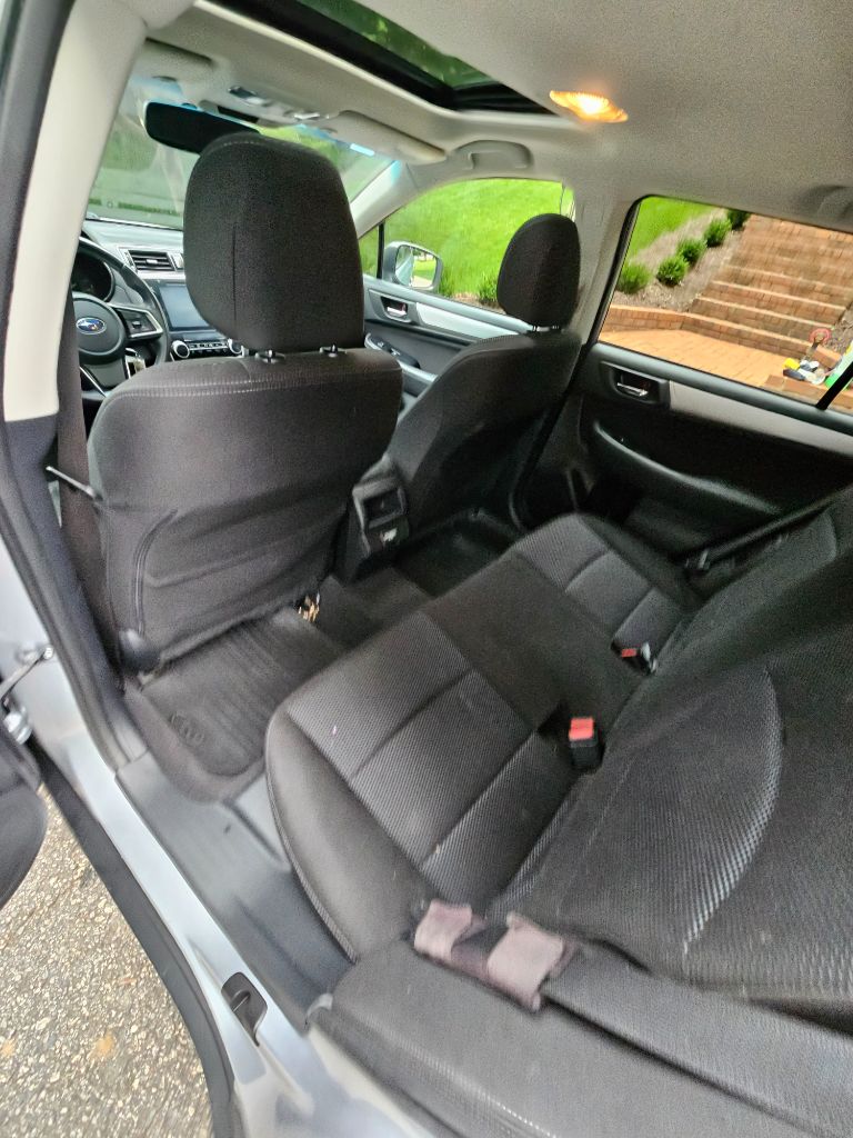 2018 Subaru Outback - $13,750