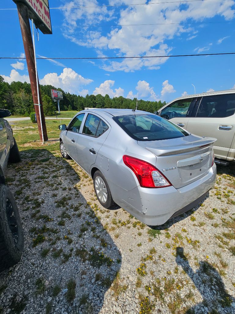 2019 Nissan Versa - $6,900