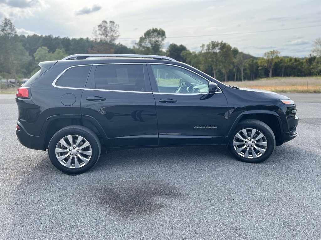 2018 Jeep Cherokee Overland photo
