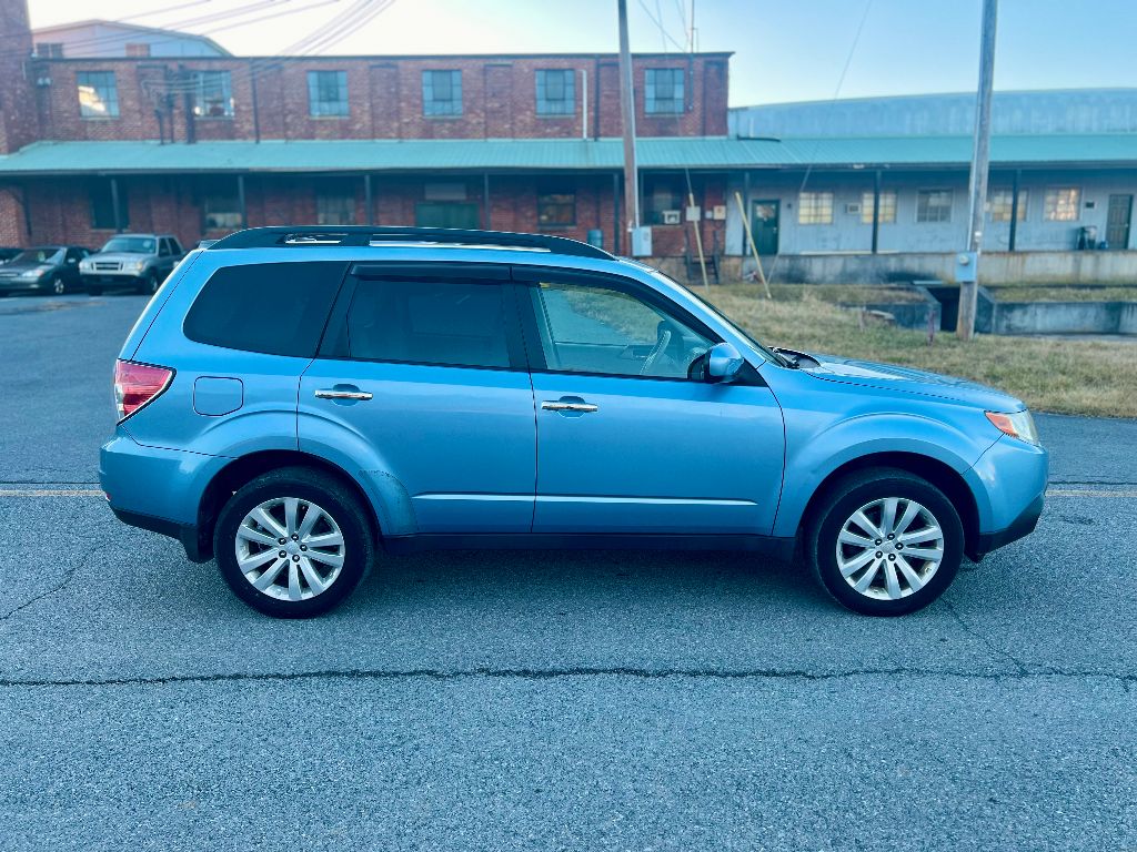 2012 Subaru Forester 2.5X Premium photo