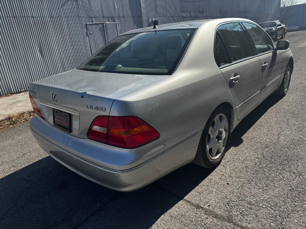 2001 Lexus LS 430 photo