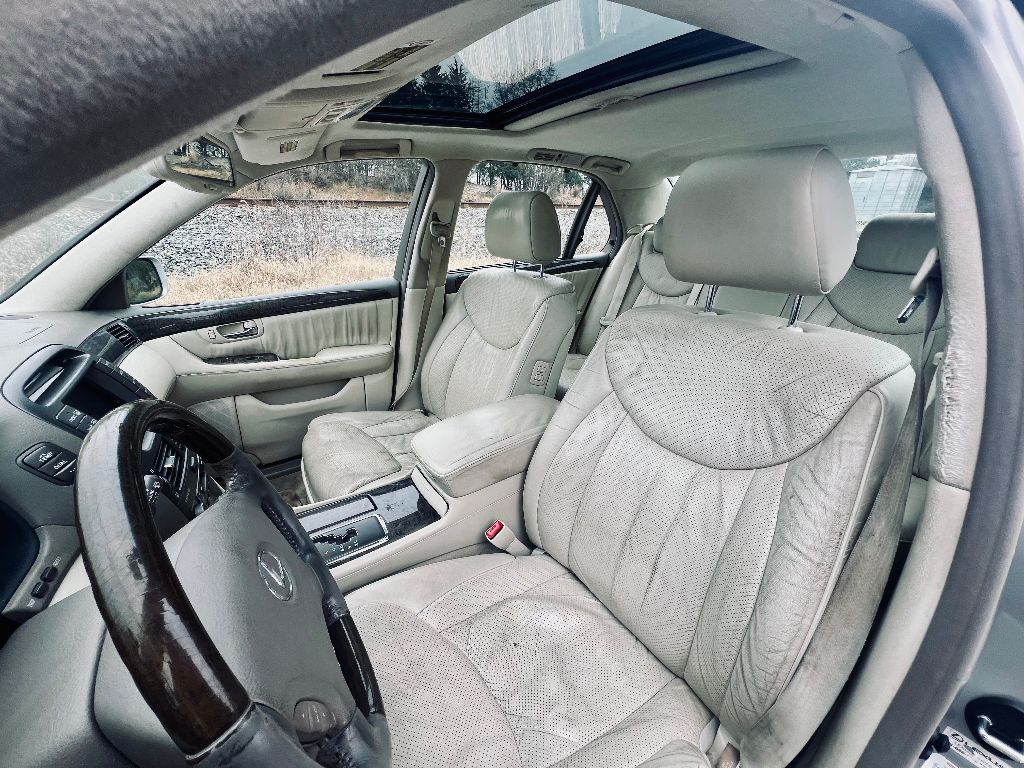 2001 Lexus LS 430 photo