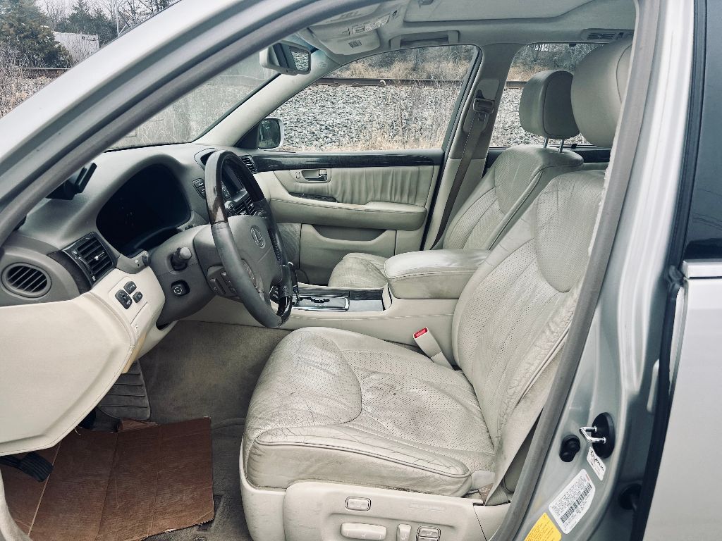 2001 Lexus LS 430 photo