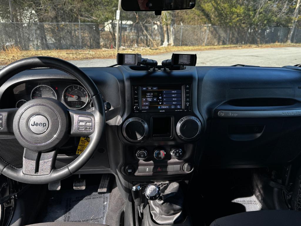 2017 Jeep Wrangler Unlimited Sport photo