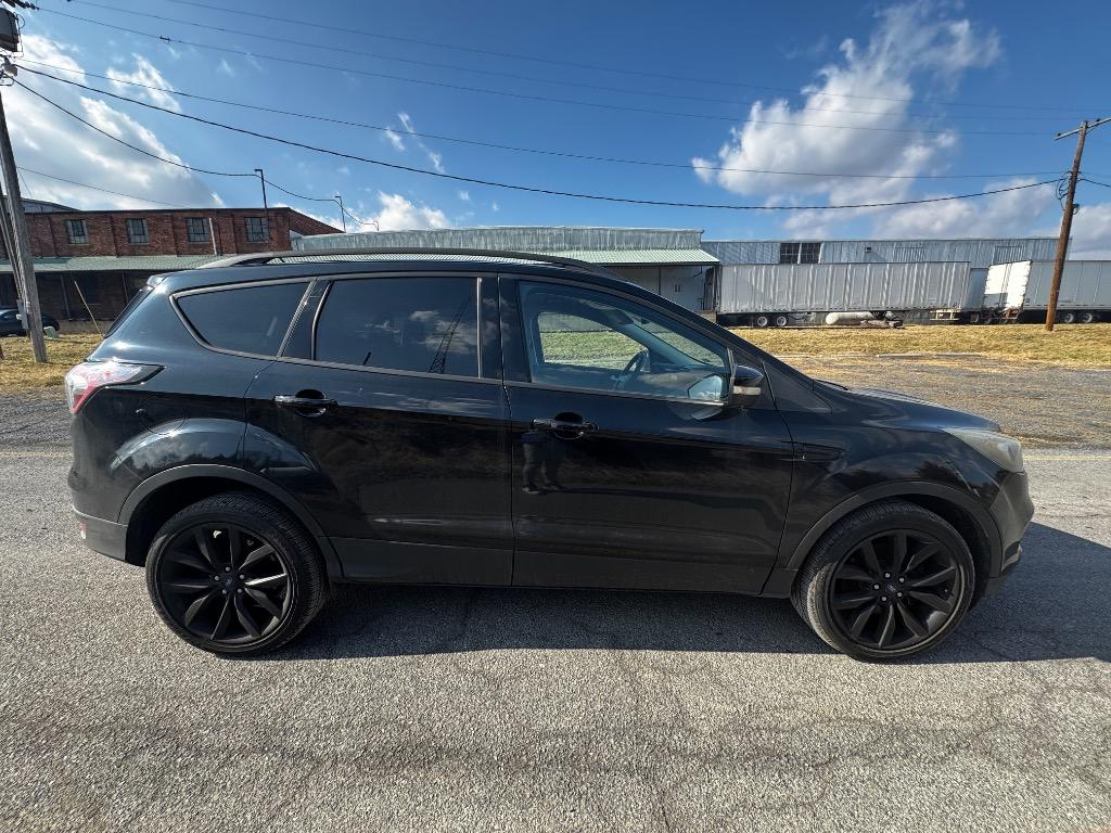 2017 Ford Escape Titanium photo