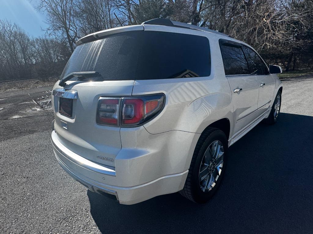 2014 GMC Acadia Denali photo