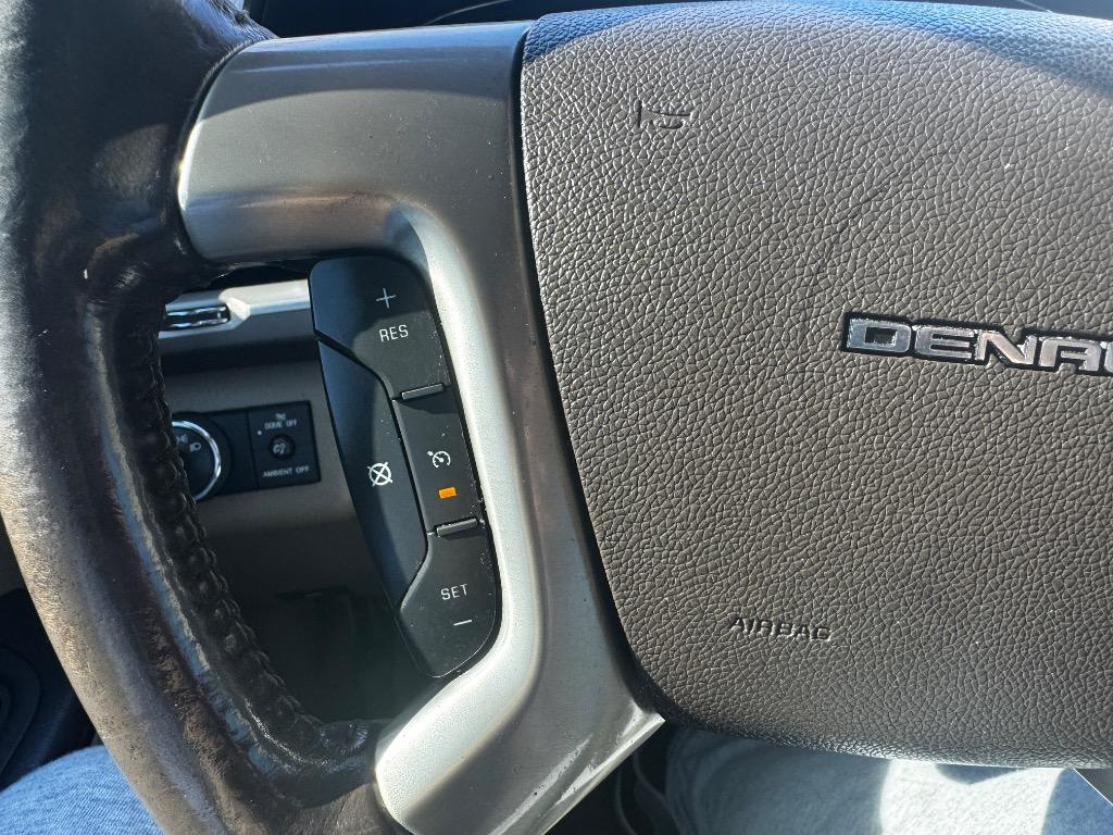 2014 GMC Acadia Denali photo