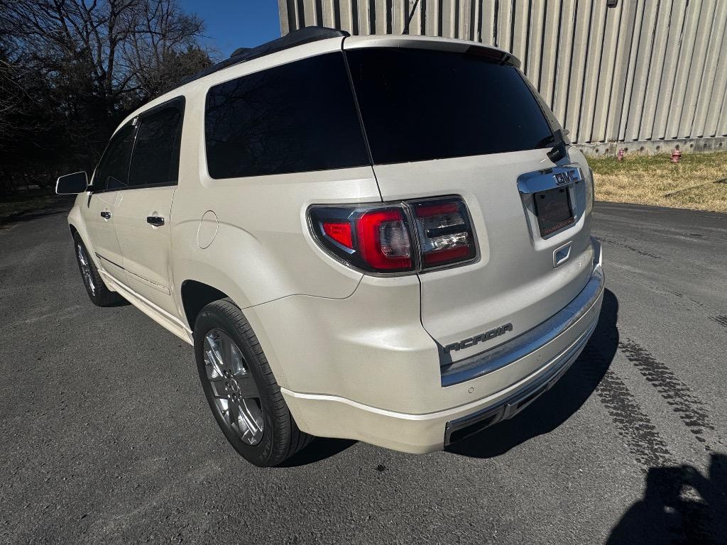 2014 GMC Acadia Denali photo