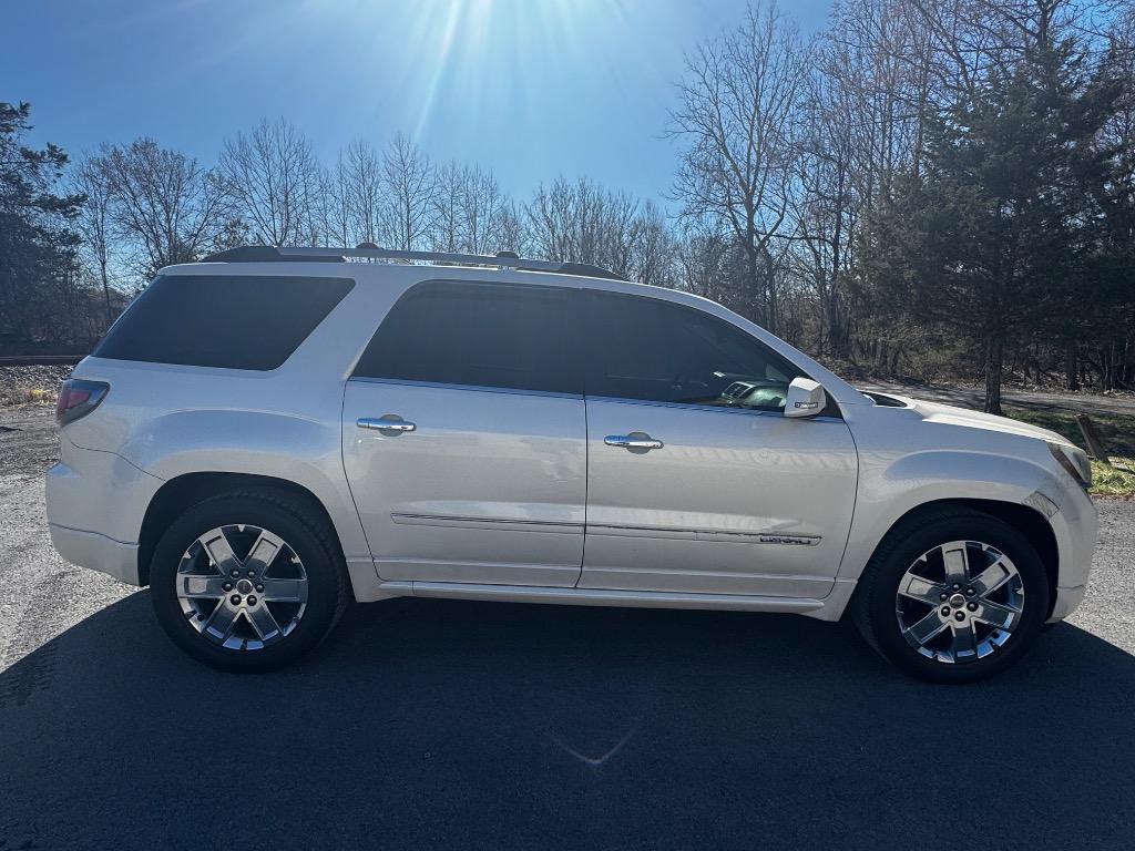 2014 GMC Acadia Denali photo