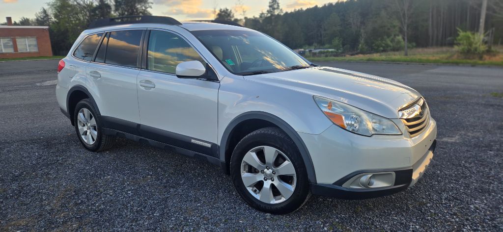 2011 Subaru Outback 2.5i Limited photo