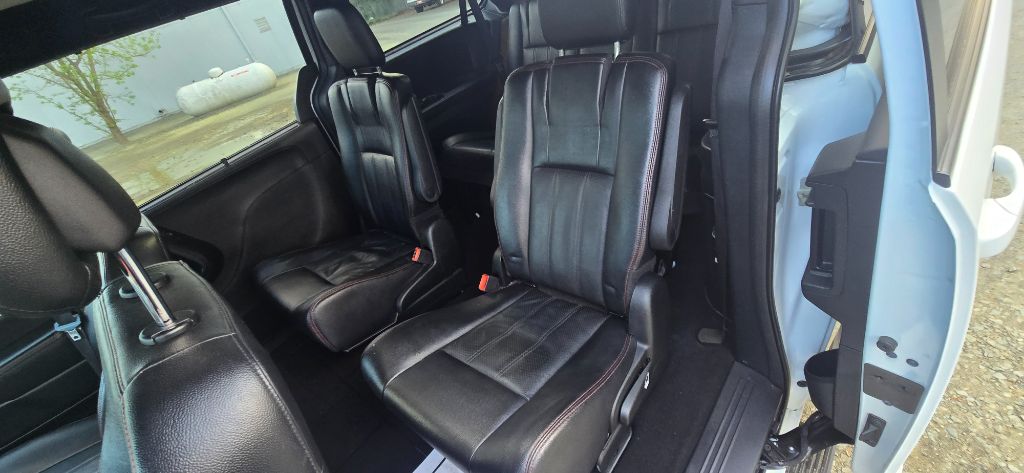 2019 Dodge Grand Caravan GT photo