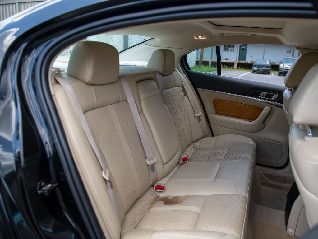 2010 Lincoln MKS EcoBoost photo