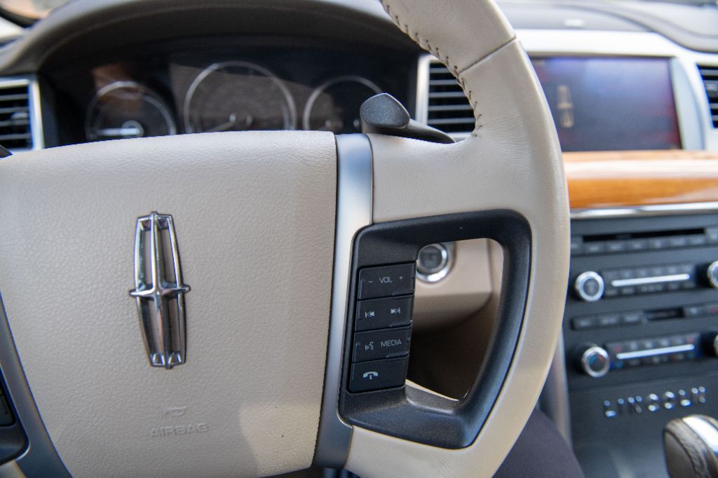 2010 Lincoln MKS EcoBoost photo