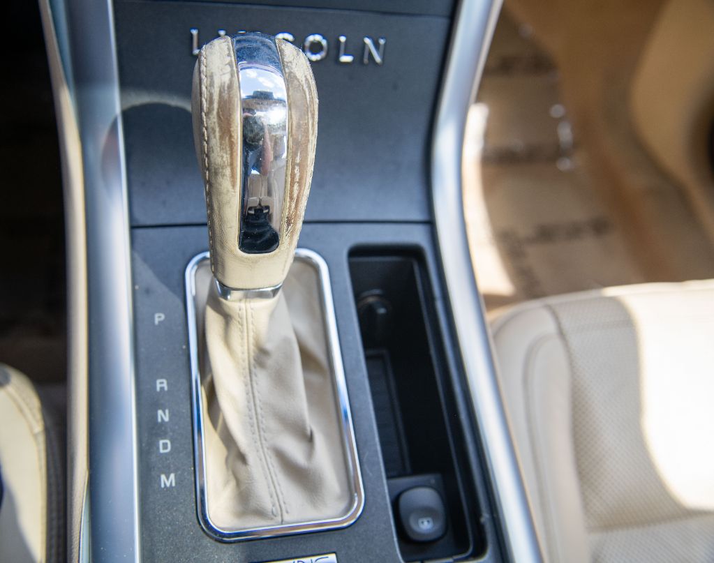 2010 Lincoln MKS EcoBoost photo