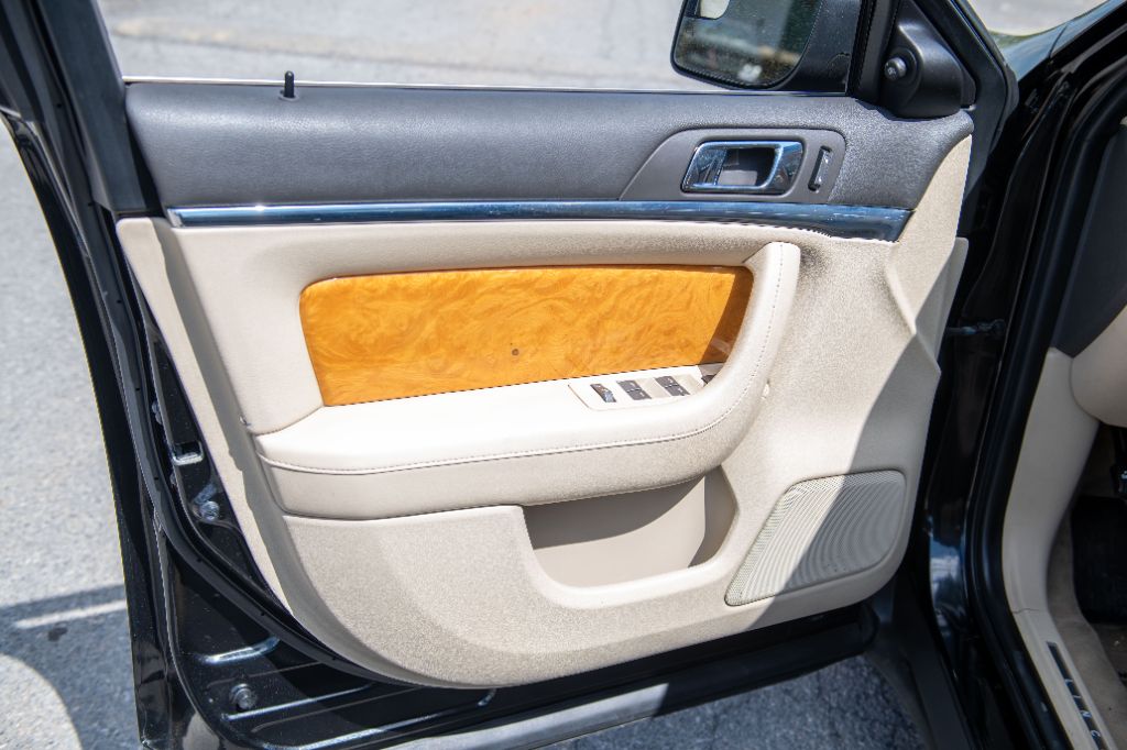 2010 Lincoln MKS EcoBoost photo
