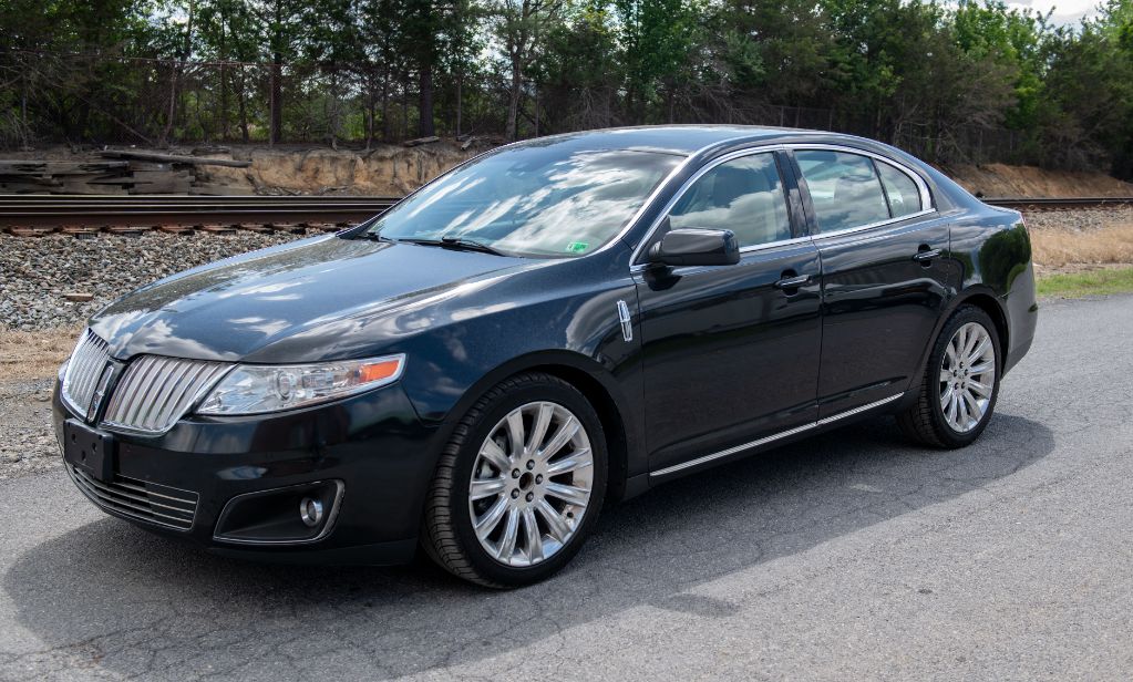 2010 Lincoln MKS EcoBoost photo