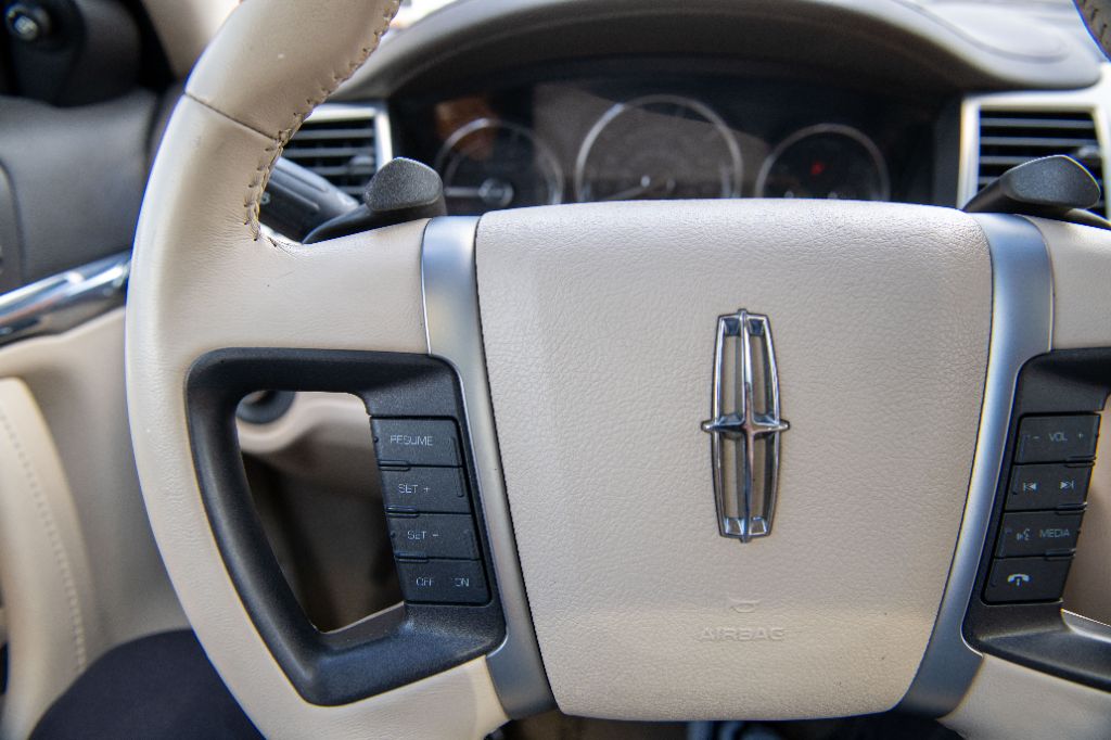 2010 Lincoln MKS EcoBoost photo