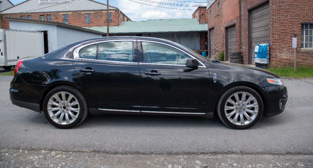 2010 Lincoln MKS EcoBoost photo