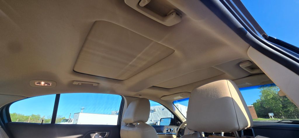 2010 Lincoln MKS EcoBoost photo
