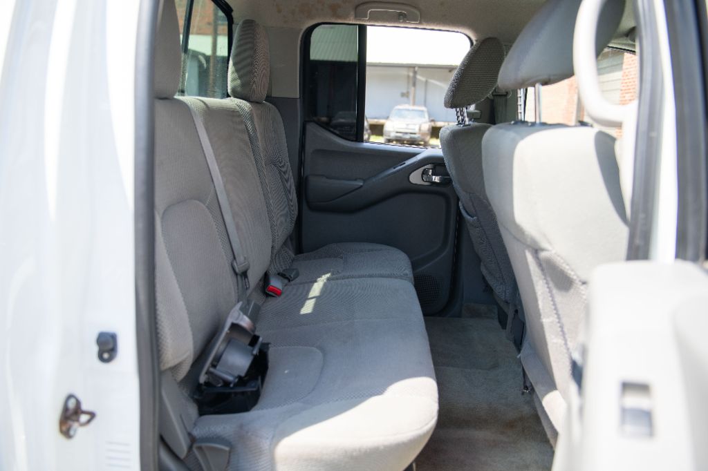 2016 Nissan Frontier SV photo