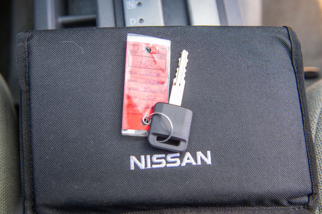 2016 Nissan Frontier SV photo