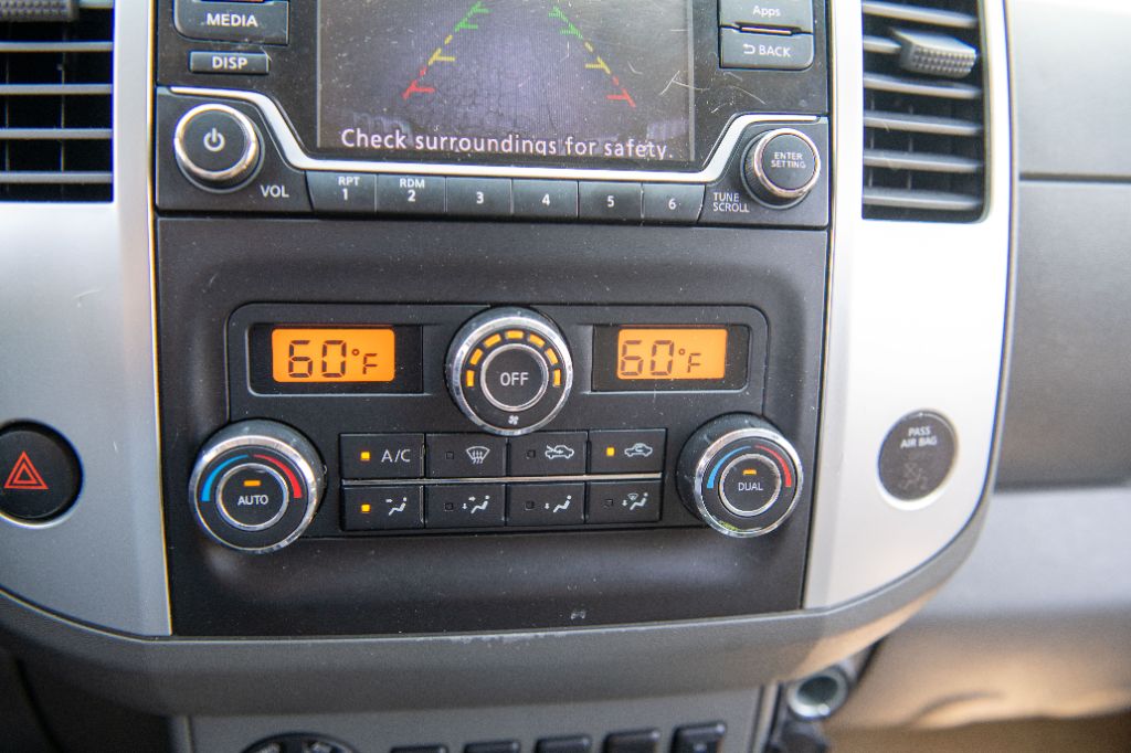 2016 Nissan Frontier SV photo