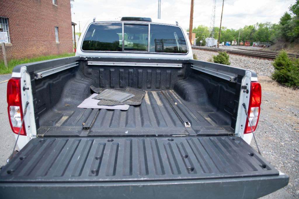 2016 Nissan Frontier SV photo