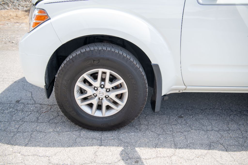 2016 Nissan Frontier SV photo