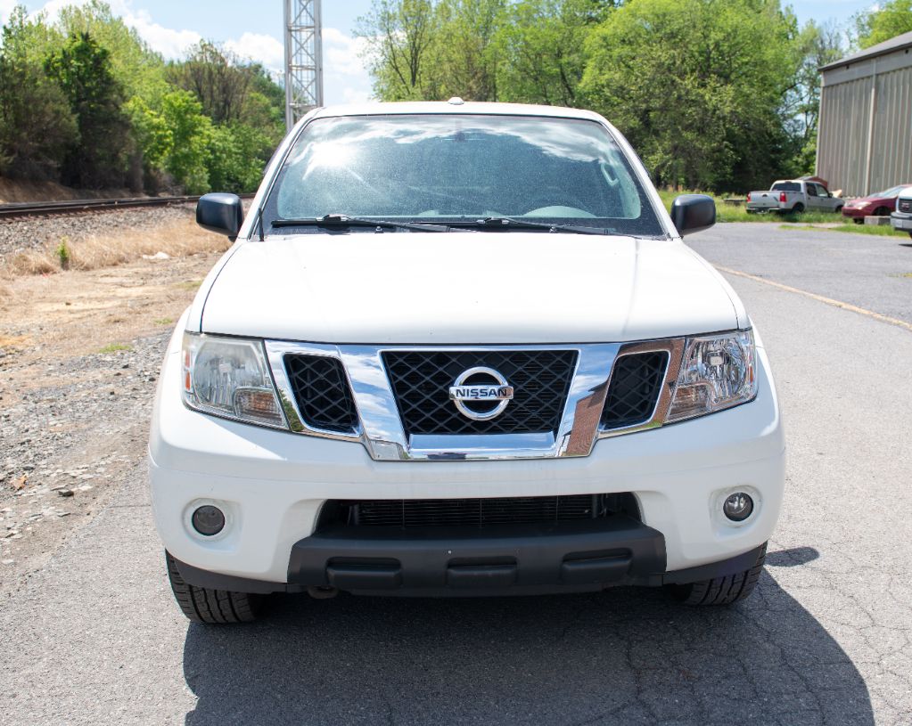 2016 Nissan Frontier SV photo