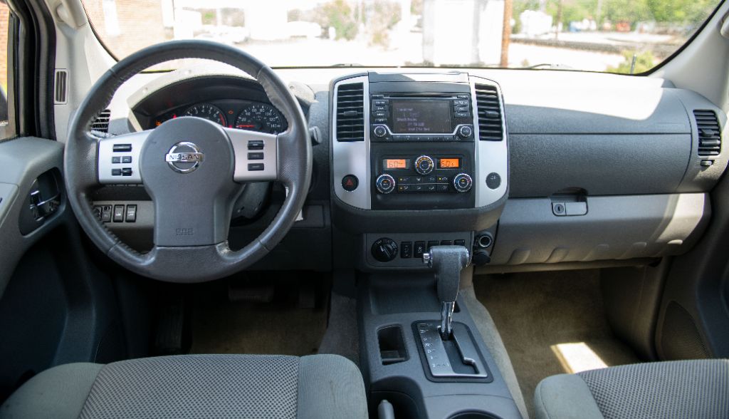 2016 Nissan Frontier SV photo